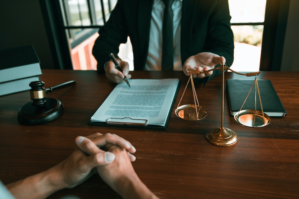Quand et comment faire appel à un avocat pour son entreprise?